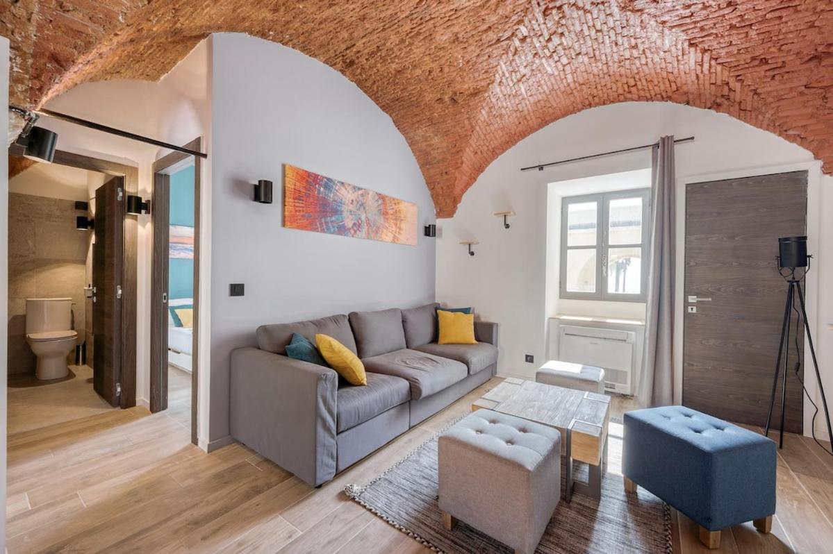 Superbe Appartement Au Coeur Du Vieux Nice ! Exterior foto